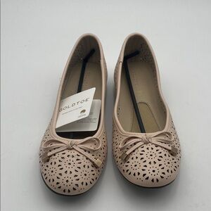 Gold Toe Women's Blush Cutout Flats THE BEST SHOES ON TWO FEET!!